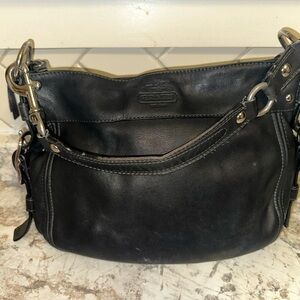 Vintage Coach Black Leather Shoulder Bag F0993 - F12671